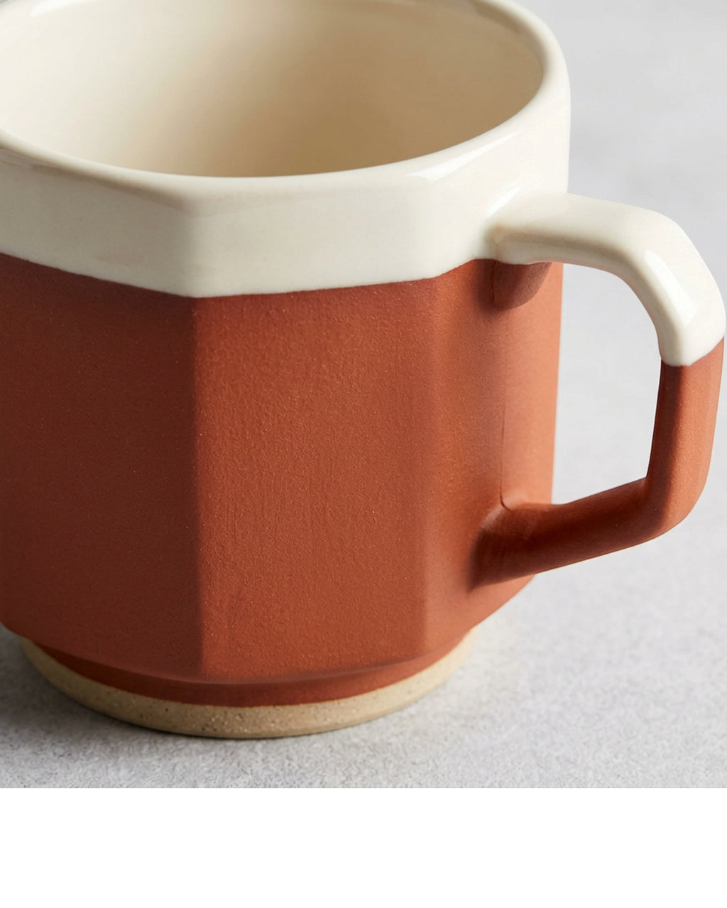 Klnxw Octagonal Footed Ceramic Coffee Mug 11 oz Terracotta Ivory - Detail view